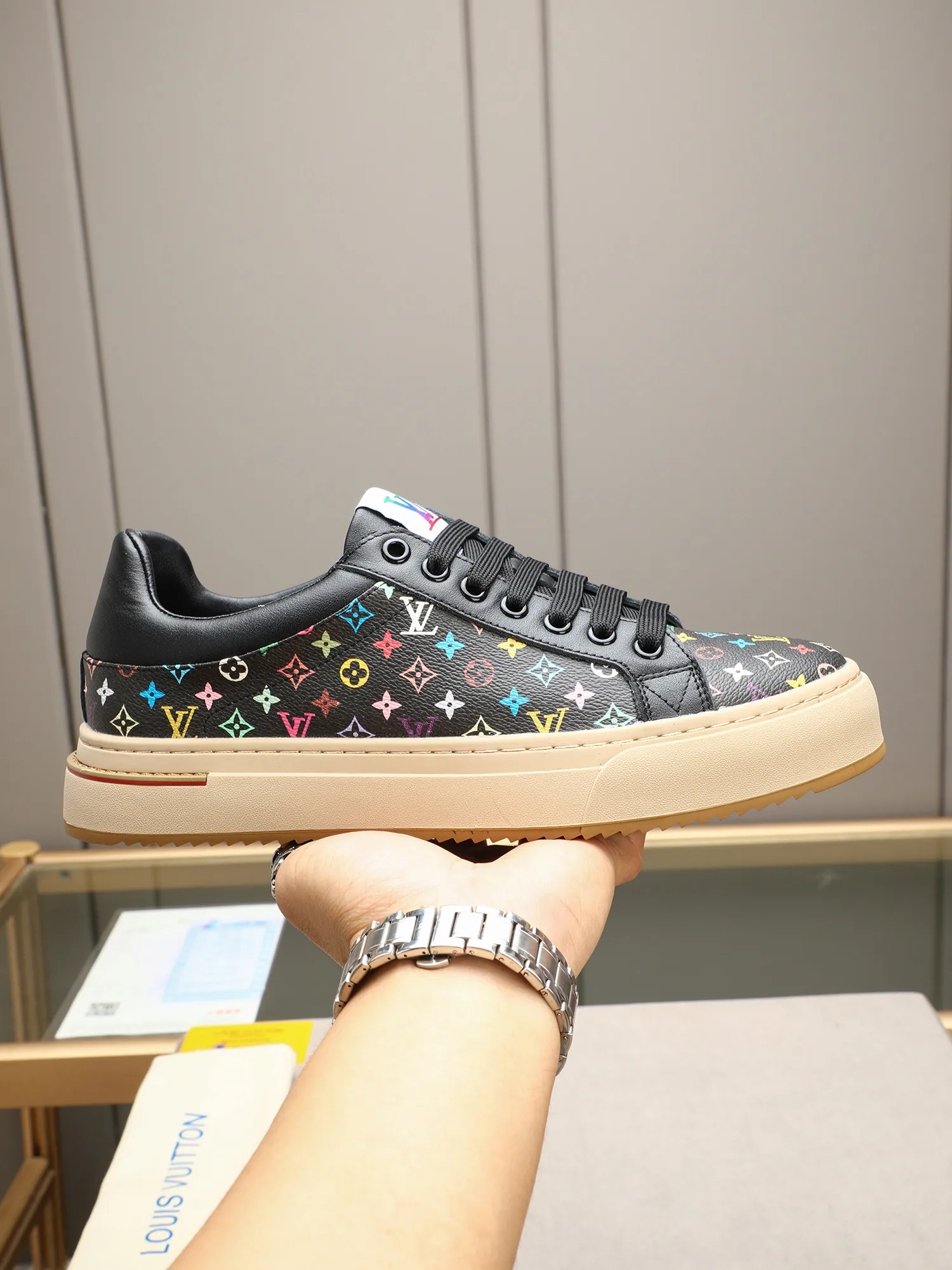 Mainly recommended model 👍👍👍P400 LOUIS VUITTON [Luden Yiwei] - LV upper imported first-layer cowhide combined with LV classic materials 🇩🇪 imported leather lining ➕ non-slip and wear-resistant outsole. Every man's identity is reflected in his elegant and stable upper shoes🚶🏻🚶🏻📯 No matter the wind or rain, the shoe last remains unchanged and can stand the test of time🔍️. ——Code number: 38-44 (45 can be customized)